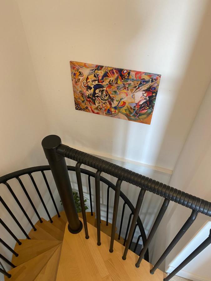 The Duplex Nairn- Spacious 3 Bedroom With Sunny Balcony المظهر الخارجي الصورة